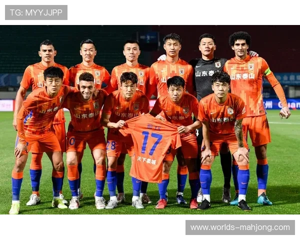 浮嶋敏轮换阵容演练三中卫，为密集赛程做准备