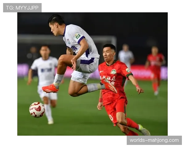 自然年赛制与跨年改革的矛盾:中超与国际足球体系接轨的结构性困境 自然年赛制与跨年改革的矛盾:中超与国际足球体系接轨的结构性困境